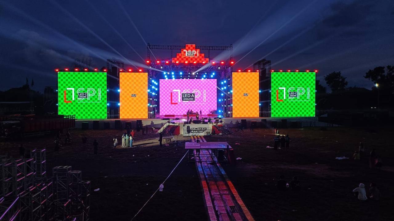 LED-screen-stage-2