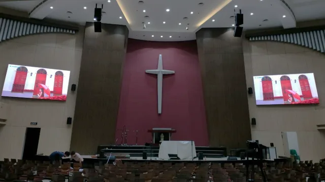 Fixed installation of LED screen indoor at GRII Karawaci